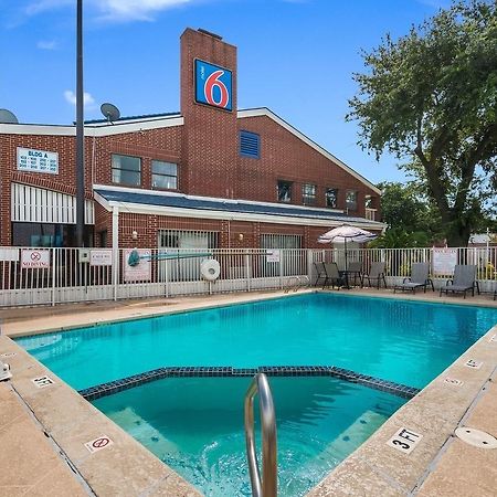 Motel 6-Houston, Tx - Brookhollow Exterior photo