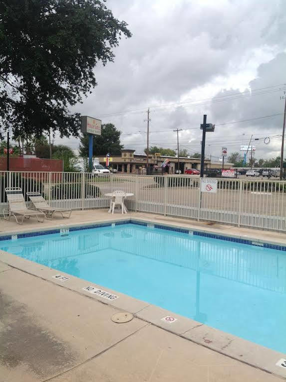 Motel 6-Houston, Tx - Brookhollow Exterior photo